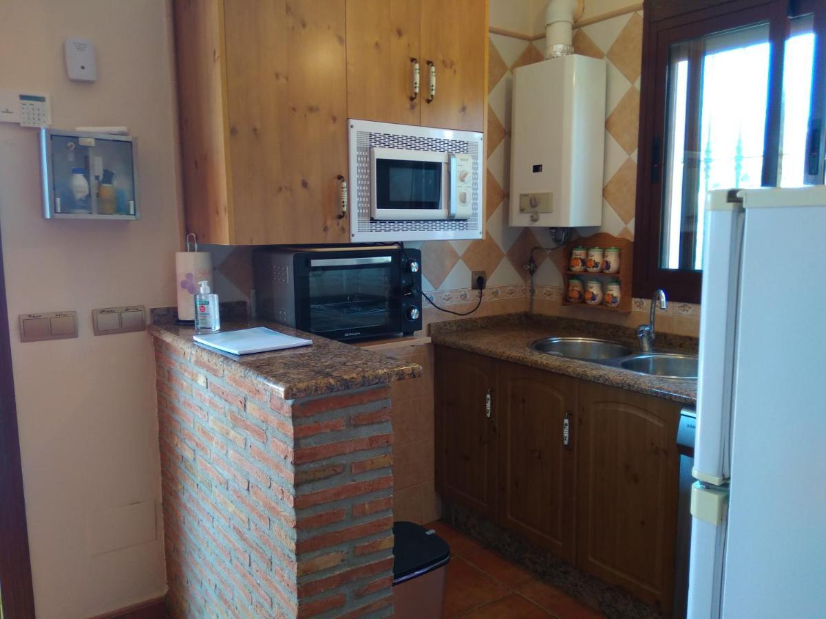 Hostal La Revuelta Yunquera Exterior foto